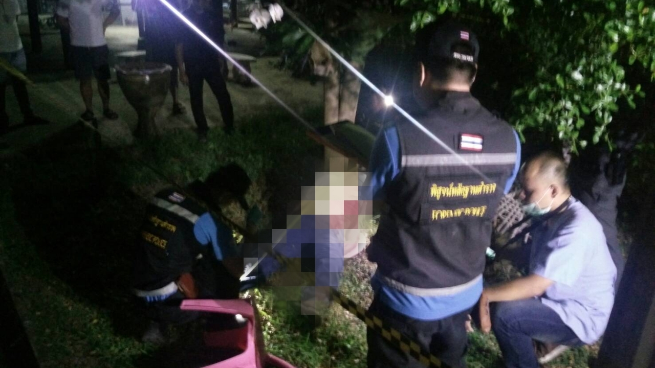 เฒ่าลำพูน กลับดึกถูกเมียด่า - ทะเลาะบ่อย น้อยใจคว้า .38 ยิงตัวเองดับ 
