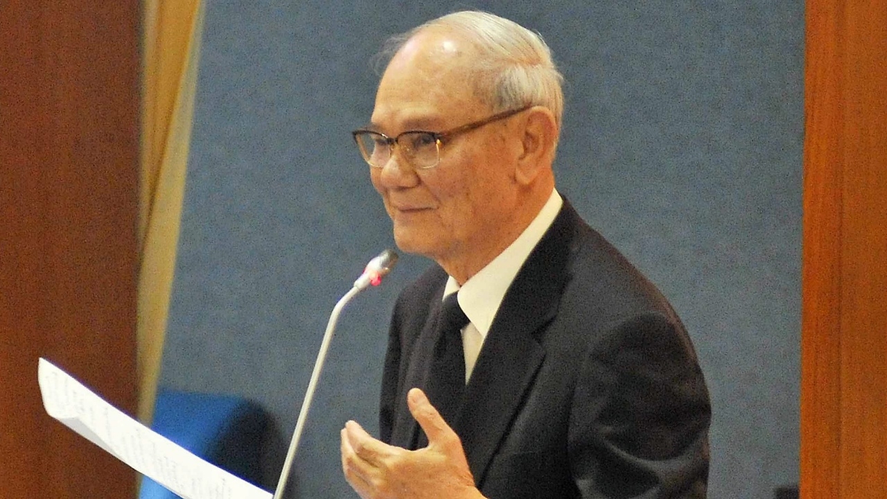 'มีชัย' ขอดู ก.ม.ผู้ตรวจฯ ก่อนเคาะ กมธ.ร่วม ยันโกงไพรมารีไม่ยุบพรรค