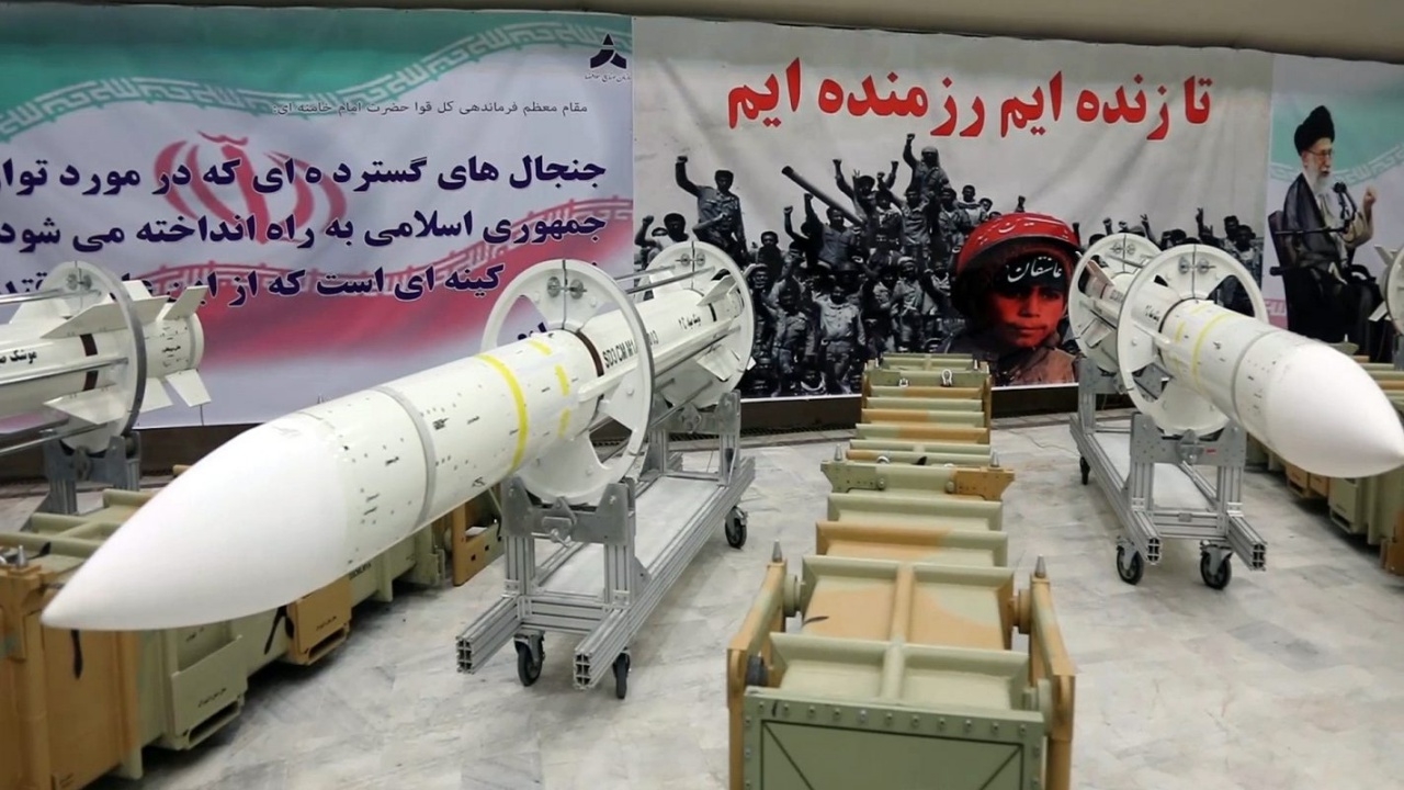 อิหร่านเปิดสายการผลิตจรวดรุ่นใหม่ เย้ยมะกันหลังเพิ่งโดนคว่ำบาตร
