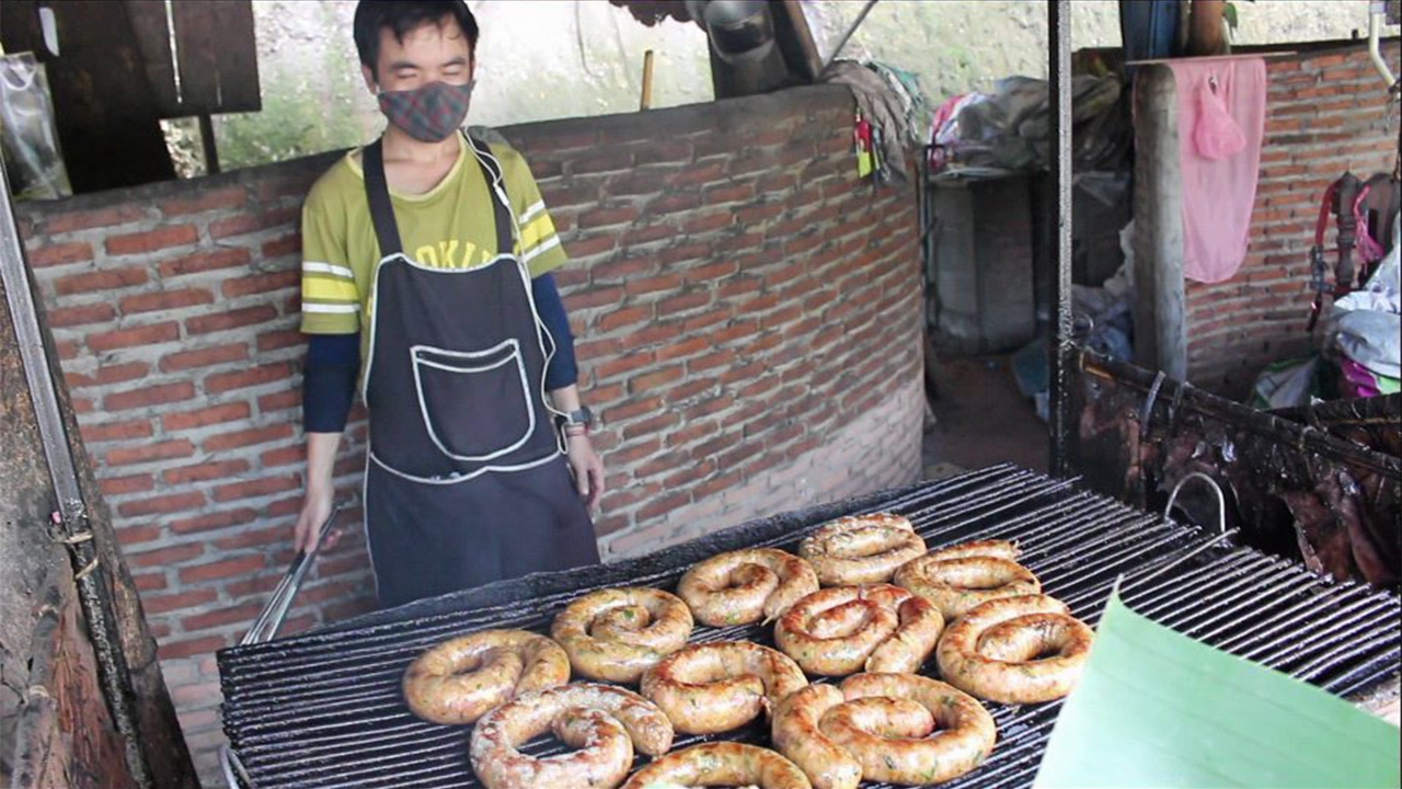 เมนูเด็ด “ไส้อั่วหม่อนไหม”ช่วยเพิ่มพลังฟิตปั๋ง