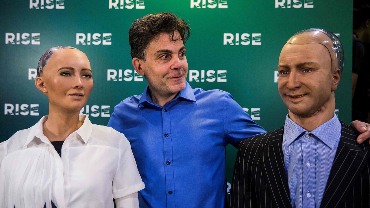 อภิปรายอนาคต