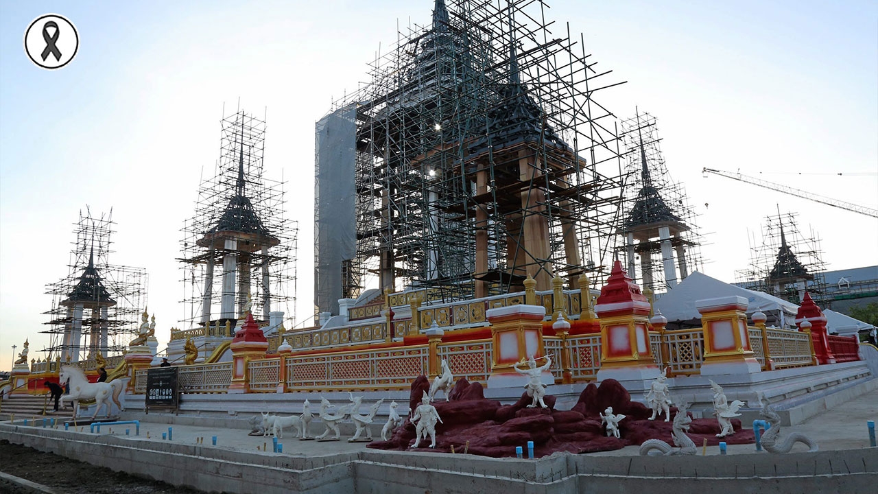 ผ้าม่านพระเมรุ บุษบกประธาน เสร็จแล้ว2ชิ้น