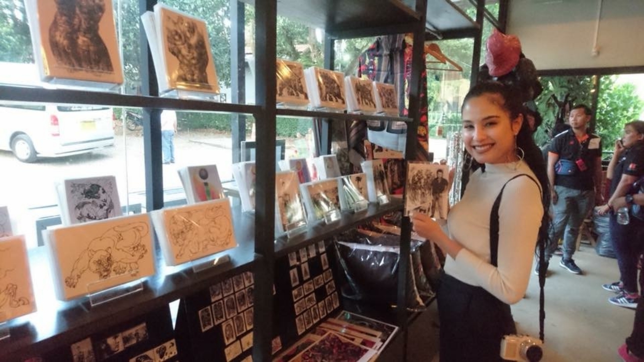 จะขอก็รีบขอ ขวัญ พาแม่ ดูภาพวาดระดับโลก