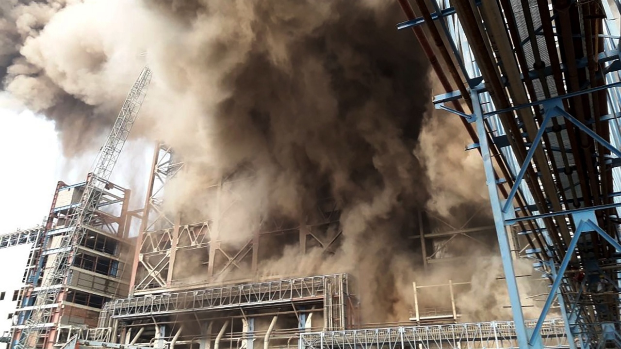 ระทึก! เกิดระเบิดตูมสนั่นที่โรงไฟฟ้าอินเดีย ดับ 26  ศพ เจ็บอื้อ