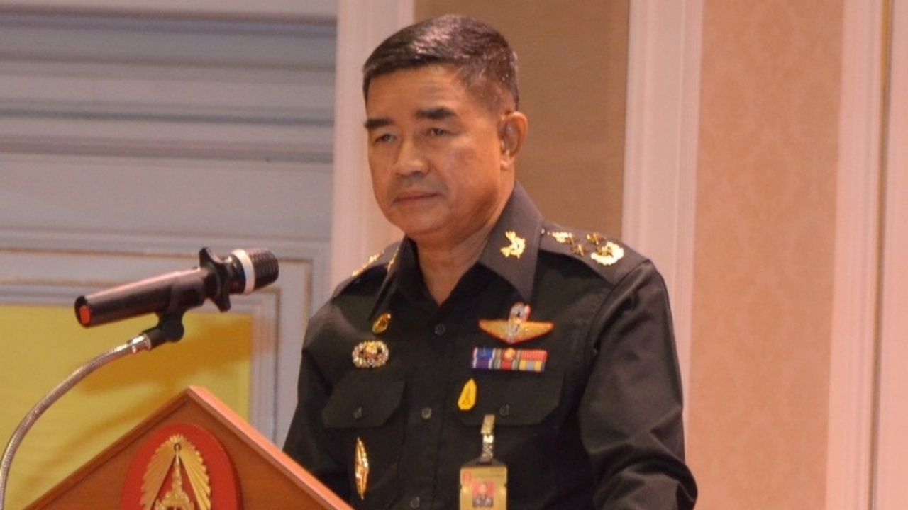 'บิ๊กเจี๊ยบ' ยันสถานการณ์น้ำดีขึ้น ส่งทหาร ทภ.4 ช่วยเหลือ ปชช.