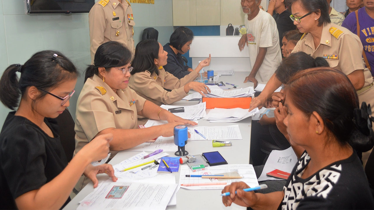 คลังลงทะเบียนคนจนรอบใหม่ เฟส 2 เน้นสร้างงาน-สร้างอาชีพ