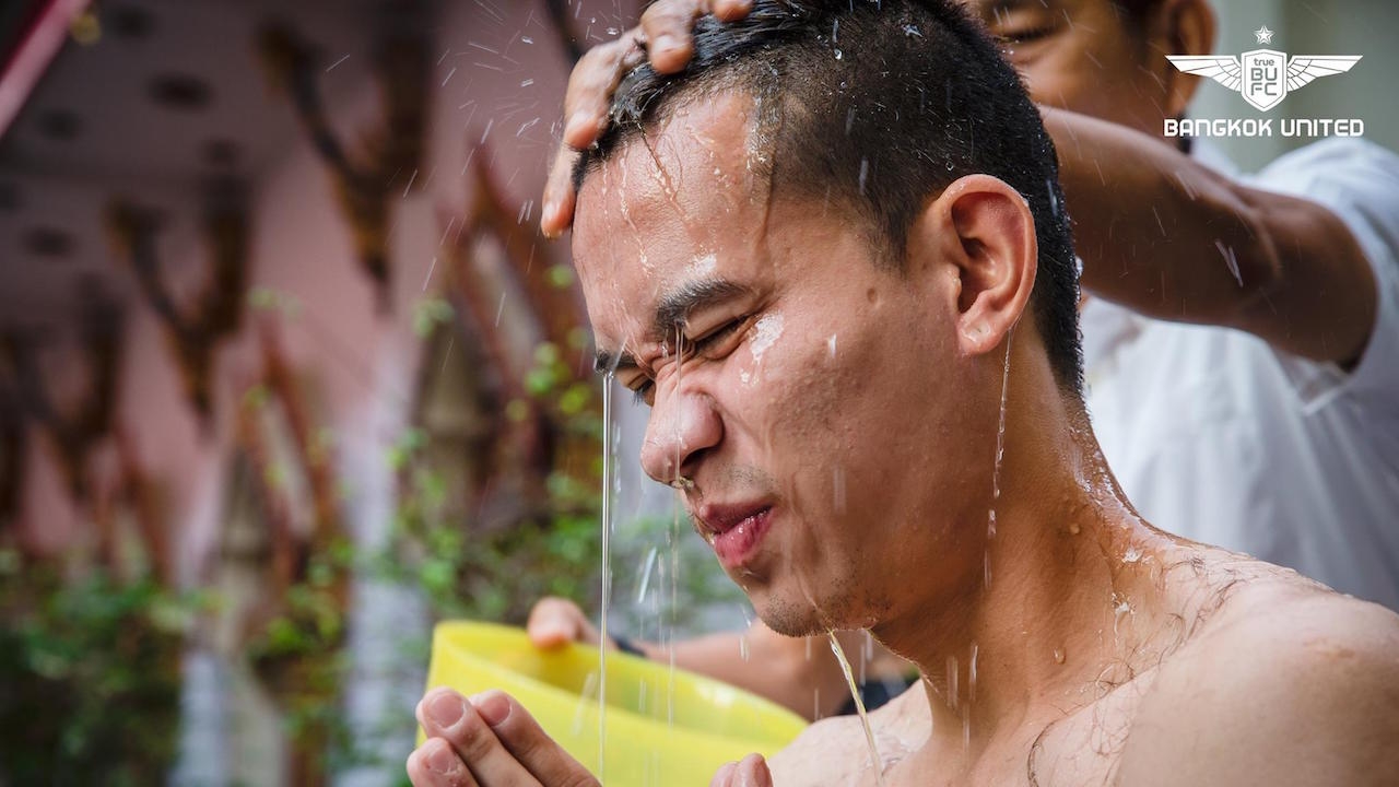 ขัดเกลาจิตใจ! 'เจ้าแคมป์' เข้าพิธีอุปสมบท ได้รับฉายา 'พระมหาปญฺโญ'