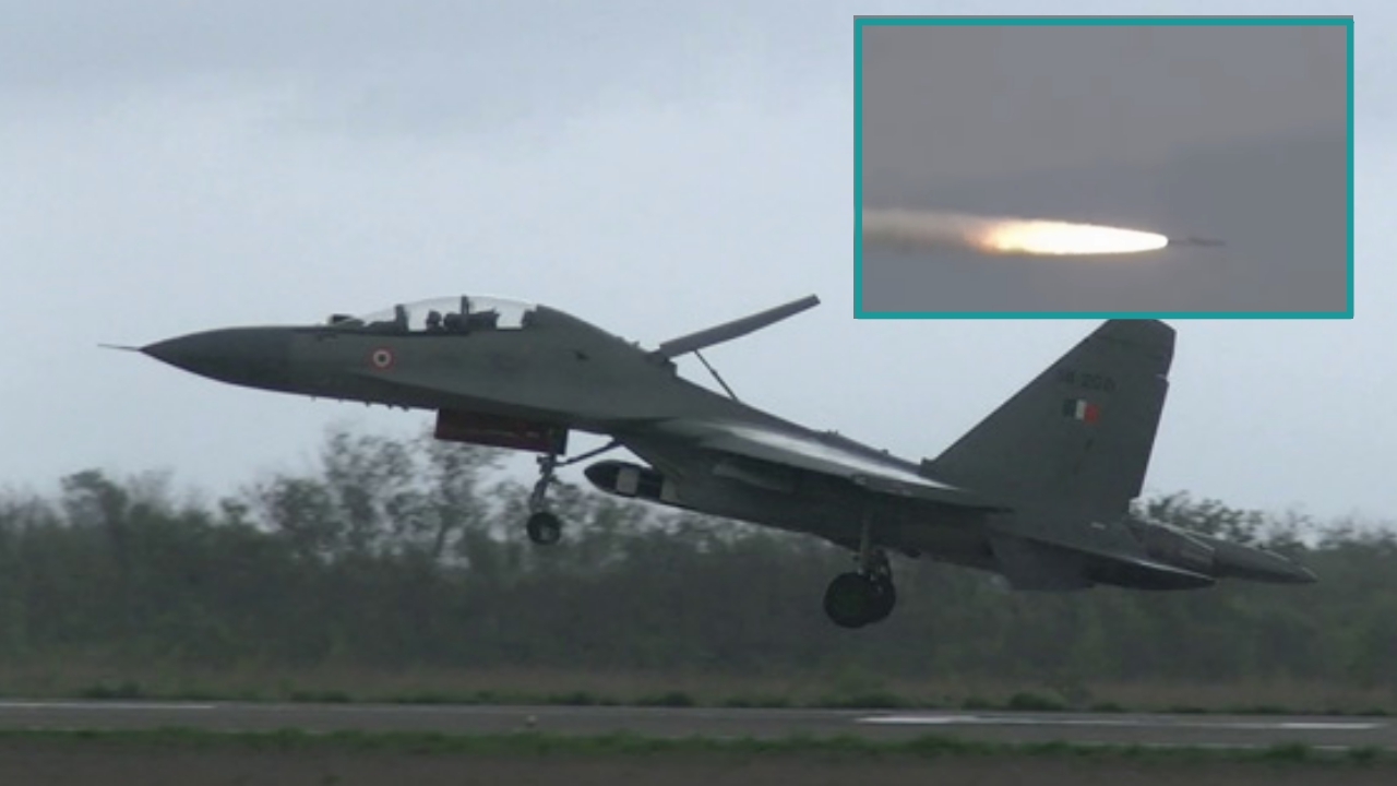 เปิดนาที อินเดียทำสำเร็จ ยิงมิสไซล์เร็วเหนือเสียง Brahmos จากSu-30   (คลิป)