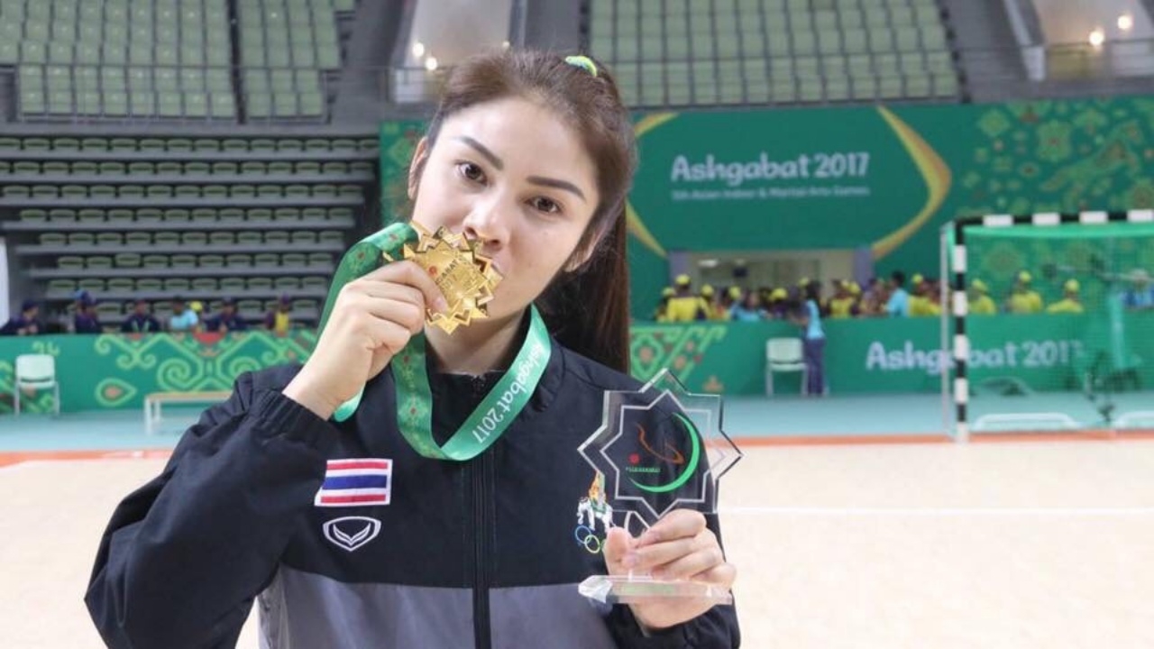 เชียงของ ต้อนรับฮีโร่สาว ร่วมทีมฟุตซอลชาติไทย คว้า แชมป์ทวีปเอเชีย 