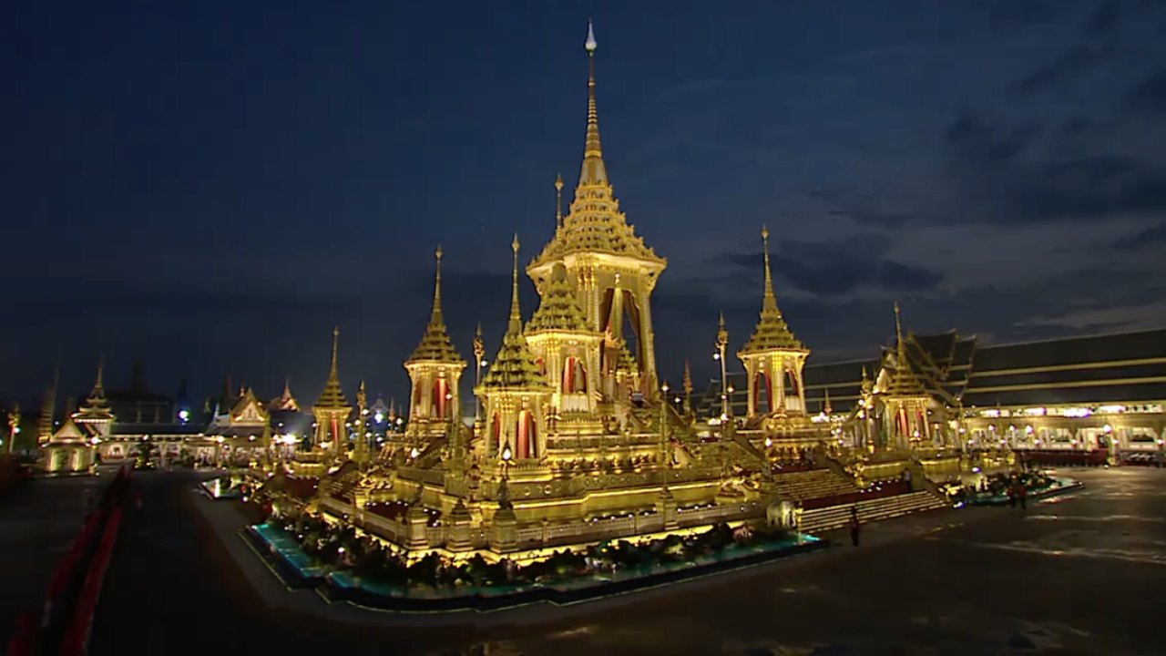 บีบีซี เสนอข่าวใหญ่ พระราชพิธีถวายพระเพลิงพระบรมศพ ในหลวง ร.9 ตลอดทั้งวัน