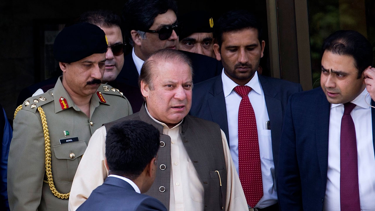 ออกหมายจับอดีตนายกฯปากีสถาน ข้อหาคอร์รัปชัน