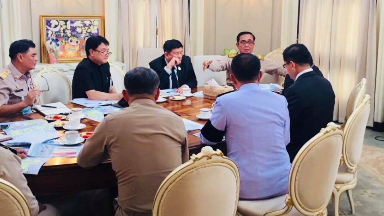 'บิ๊กตู่' เรียกถกวงเล็กติดตามน้ำท่วม แก้ไขระบายน้ำ 