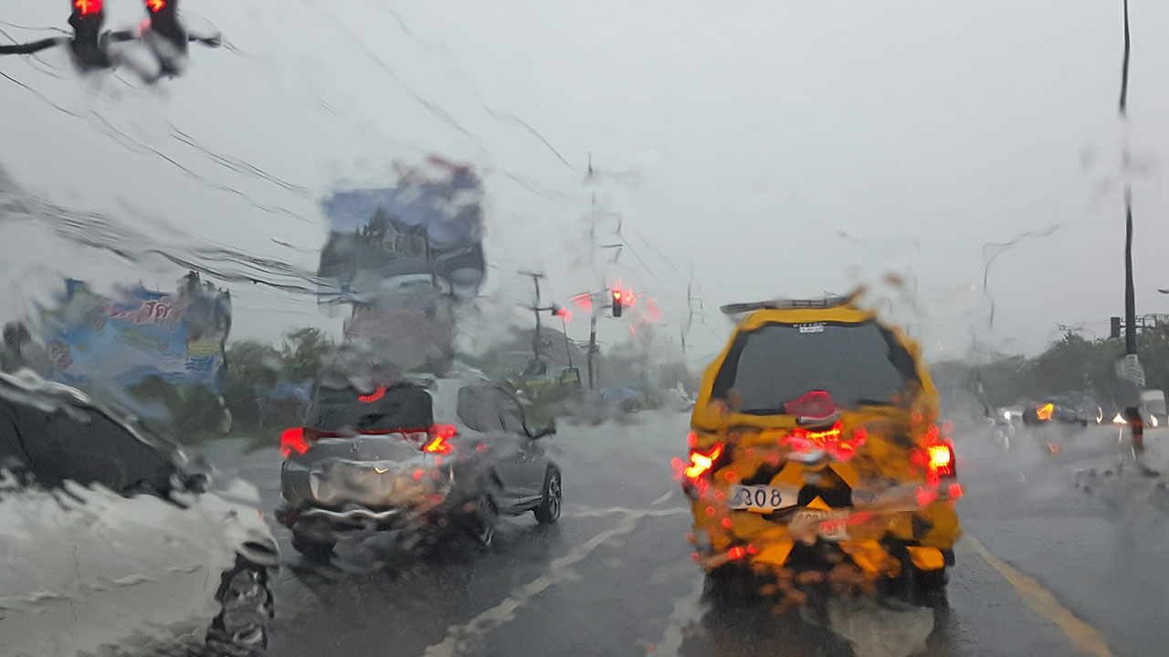 เตือน 17-19 ต.ค. ฝนถล่มหนัก เน้น ‘ภาคกลาง’ กทม.