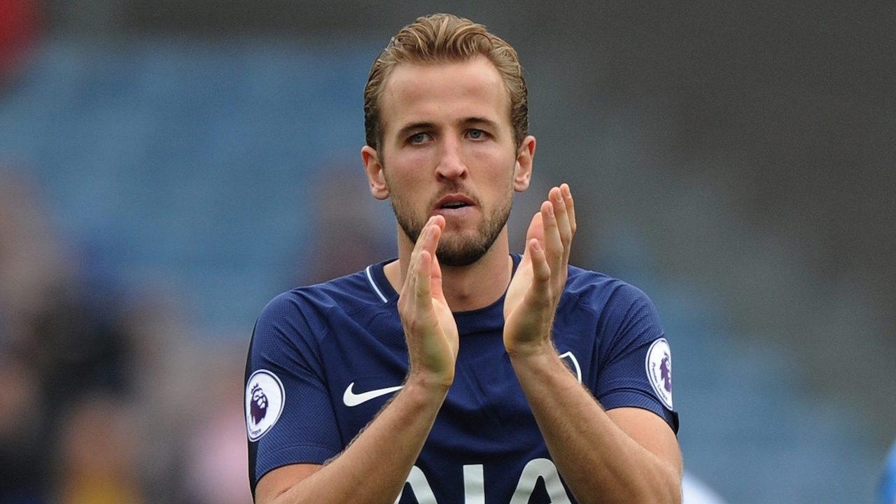 ชุดขาวตาถลน! ‘คลับไก่’ ตั้งเรตค่าตัว ‘เคน’ มหาศาล วัดใจกันไปข้าง