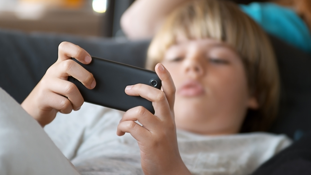 คิดจะพัก คิดถึงดวงตา! อึ้งสาวเล่นเกม 24 ชม.ติด สูญเสียการมองเห็น