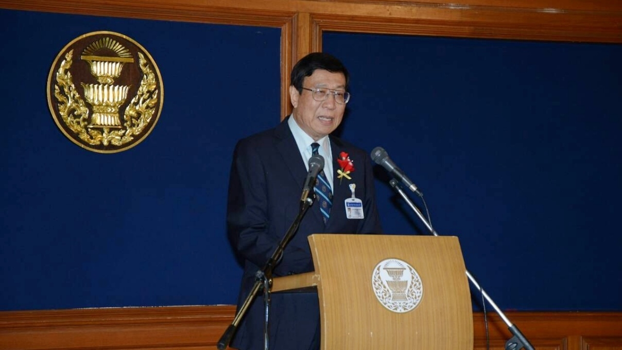 'พรเพชร' การันตีคุณสมบัติตัวแทนศาล รธน.ไม่ขัดสเปกนั่ง กก.สรรหา