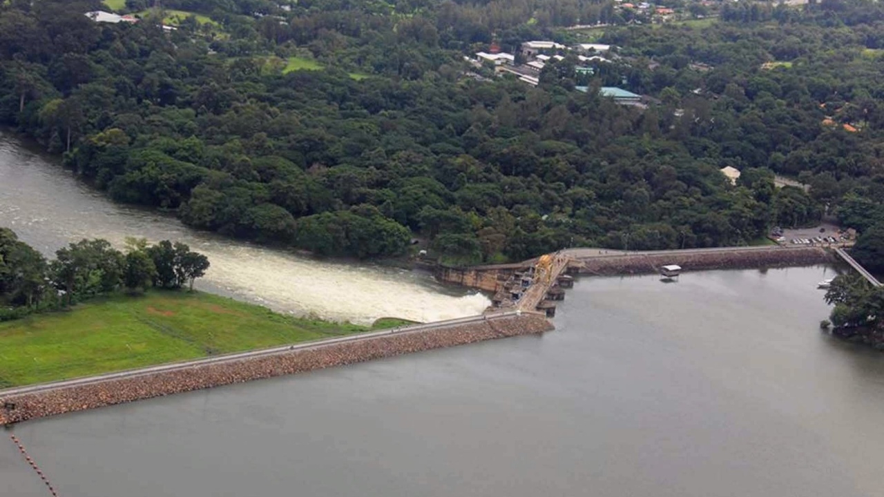 น้ำเขื่อนอุบลรัตน์ ยังล้นความจุ คงระบายตามมติฯ วันนี้ 50 ล้าน ลบ.ม.