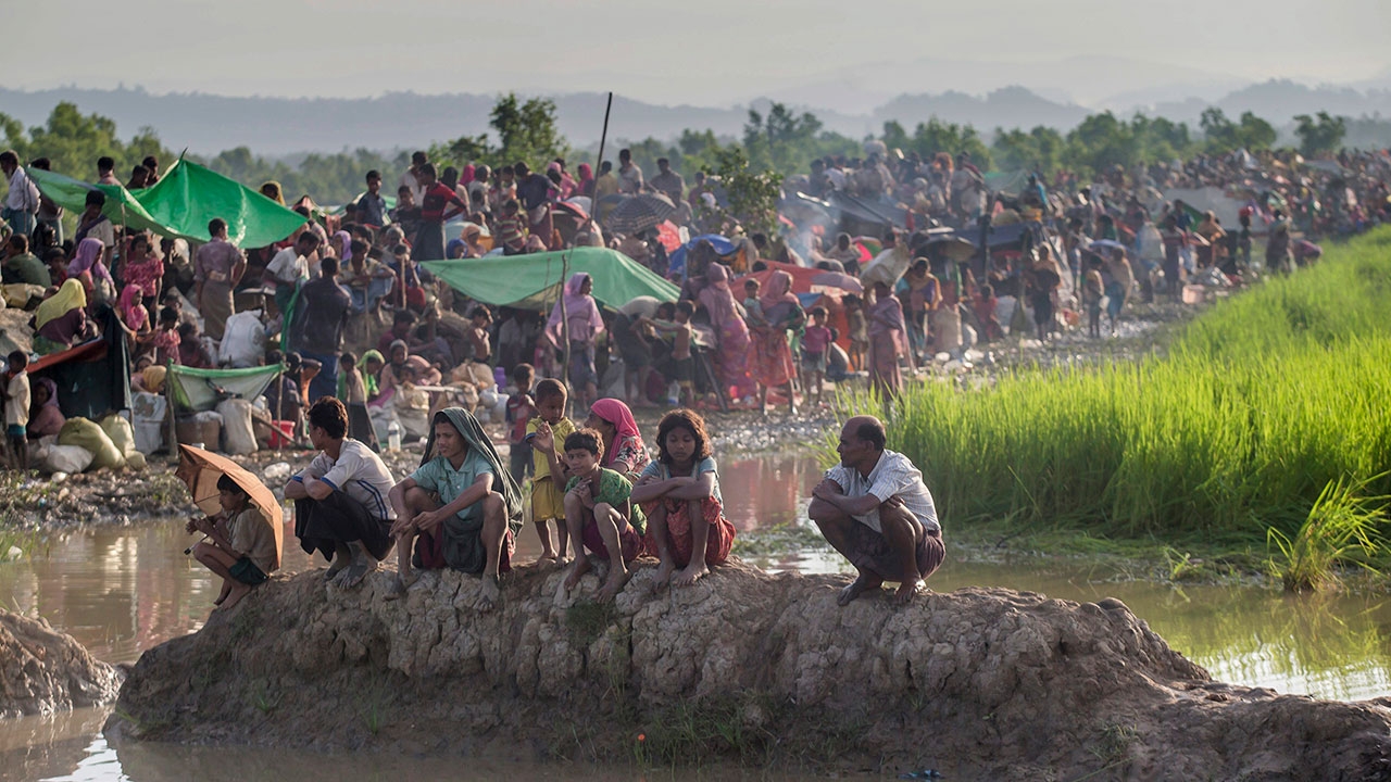 ส.ส.มะกันจี้รัฐบาลคว่ำบาตรกองทัพพม่า