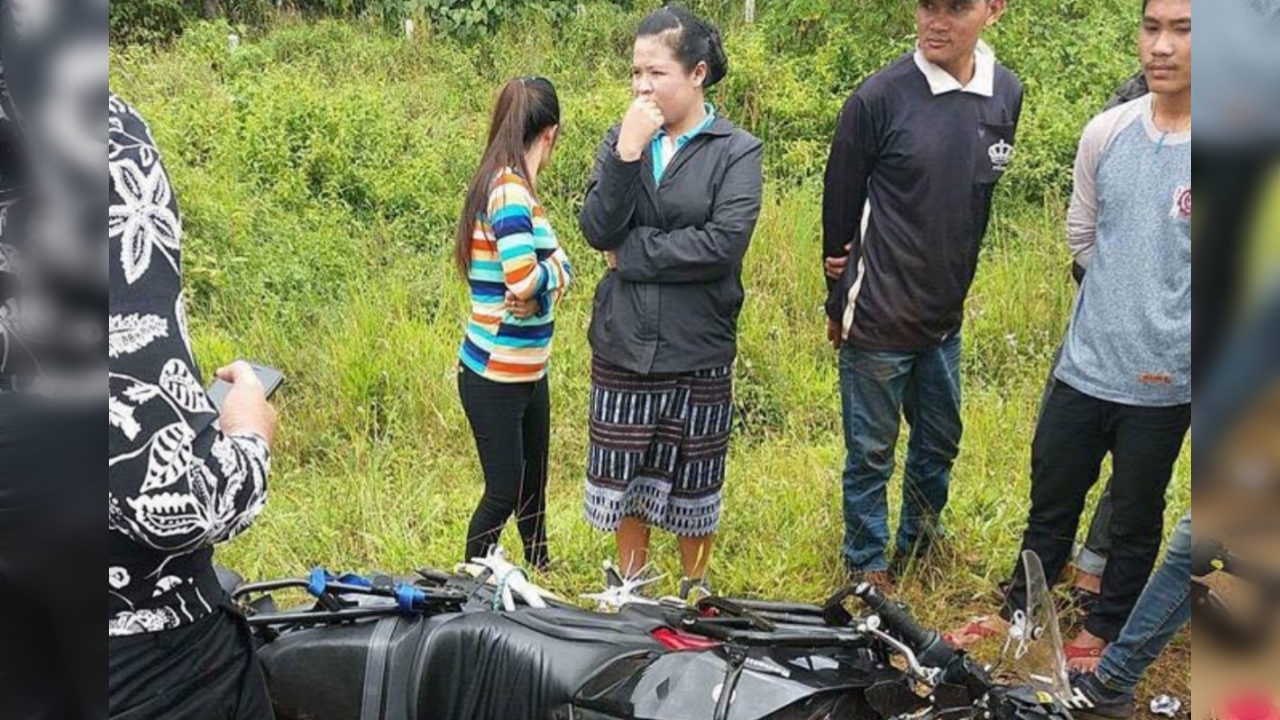 ไม่รู้ทาง ขับรถในลาวต้องระวัง!หนุ่มบิ๊กไบค์ไทย ชนท้ายรถบรรทุก ดับสลด