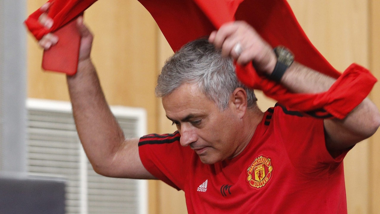 สื่อคาด 11 ตัวจริงผีแดง เกมบุกฟัดเบนฟิกา ศึก ชปล. 