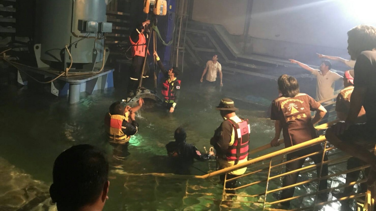 นอภ.บางเลน เผย ไฟฟ้าขัดข้อง ทำท่อน้ำชั้นใต้ดินแตก  กระทบผู้ใช้น้ำไม่มาก