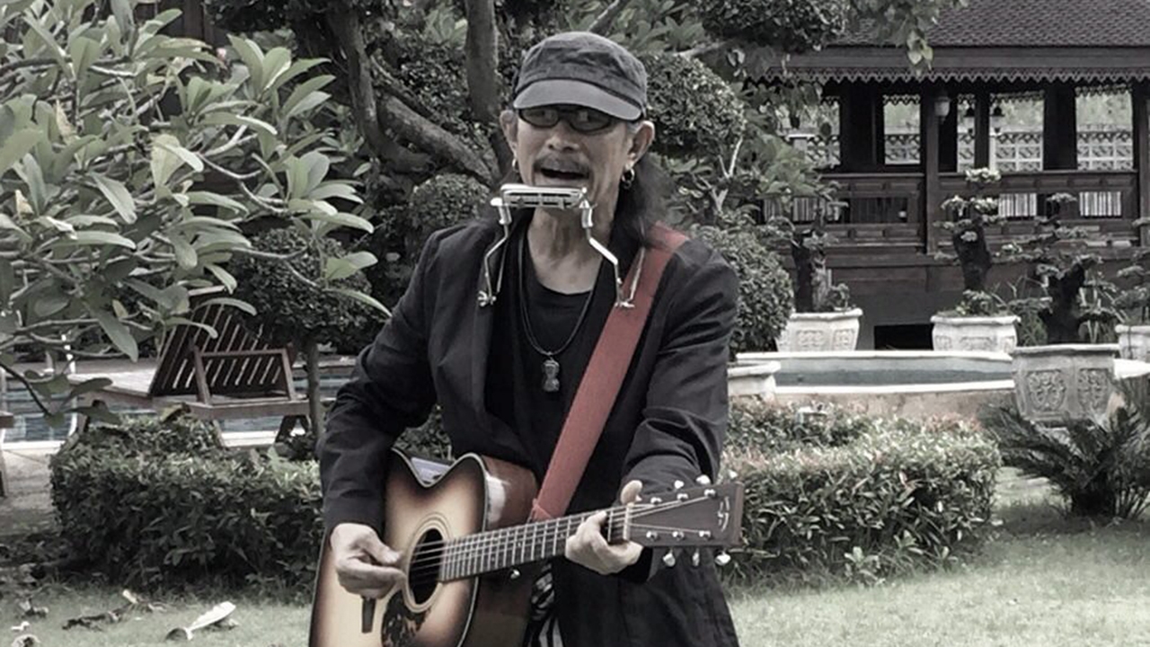 “แอ๊ด” ส่ง 2 เพลง เพื่อแสดงความอาลัย