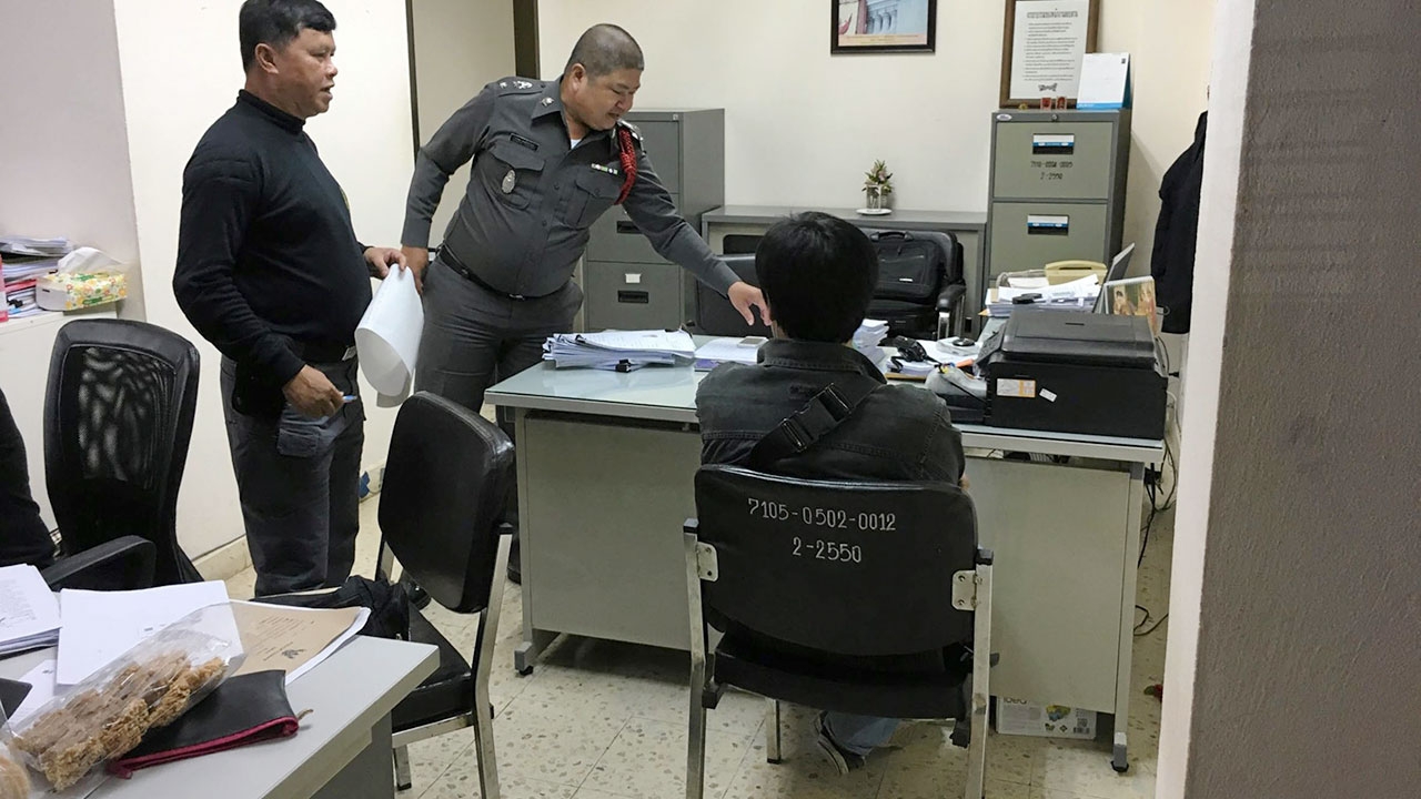 ตั้งตารอเจ้าทุกข์ ตร.ยังไม่แจ้งข้อหาหนุ่มลำปางรับจ้างเปิดบัญชีแบงก์ 