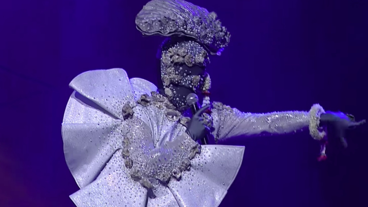 ครั้งแรกของไทย คลิป 'ตราบธุลีดิน-หน้ากากหอยนางรม' แชมป์ยูทูบอันดับ 1