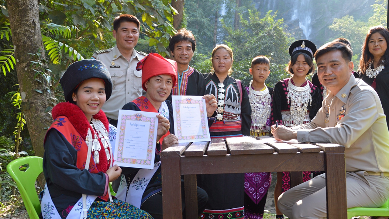 คลองลานทำเซอร์ไพรส์ “วันแห่งความรัก”