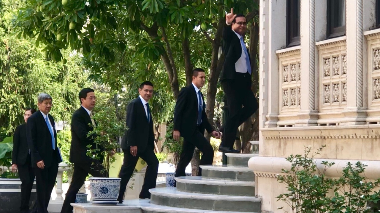 นายกฯ เตือนพรรคการเมือง ชูนโยบายหาเสียง ดู ก.ม.-รายได้รัฐด้วย