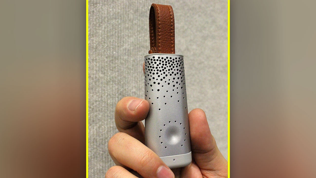 “โฟลว” อุปกรณ์พกพา ใช้วัดมลพิษทางอากาศ