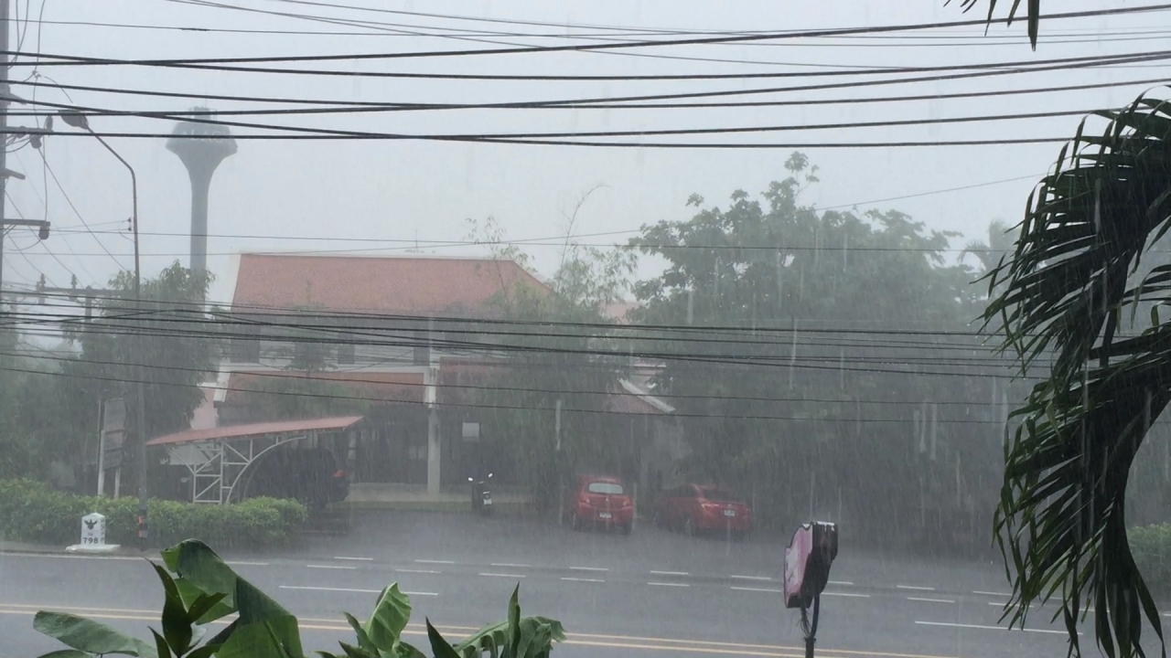 ผวาอีก! เตือนฝนถล่ม 6 จว.ภาคใต้  พังงา เฝ้าระวังน้ำป่า ดินโคลนถล่ม