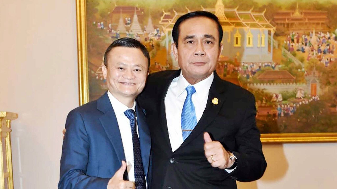 ชื่นชม