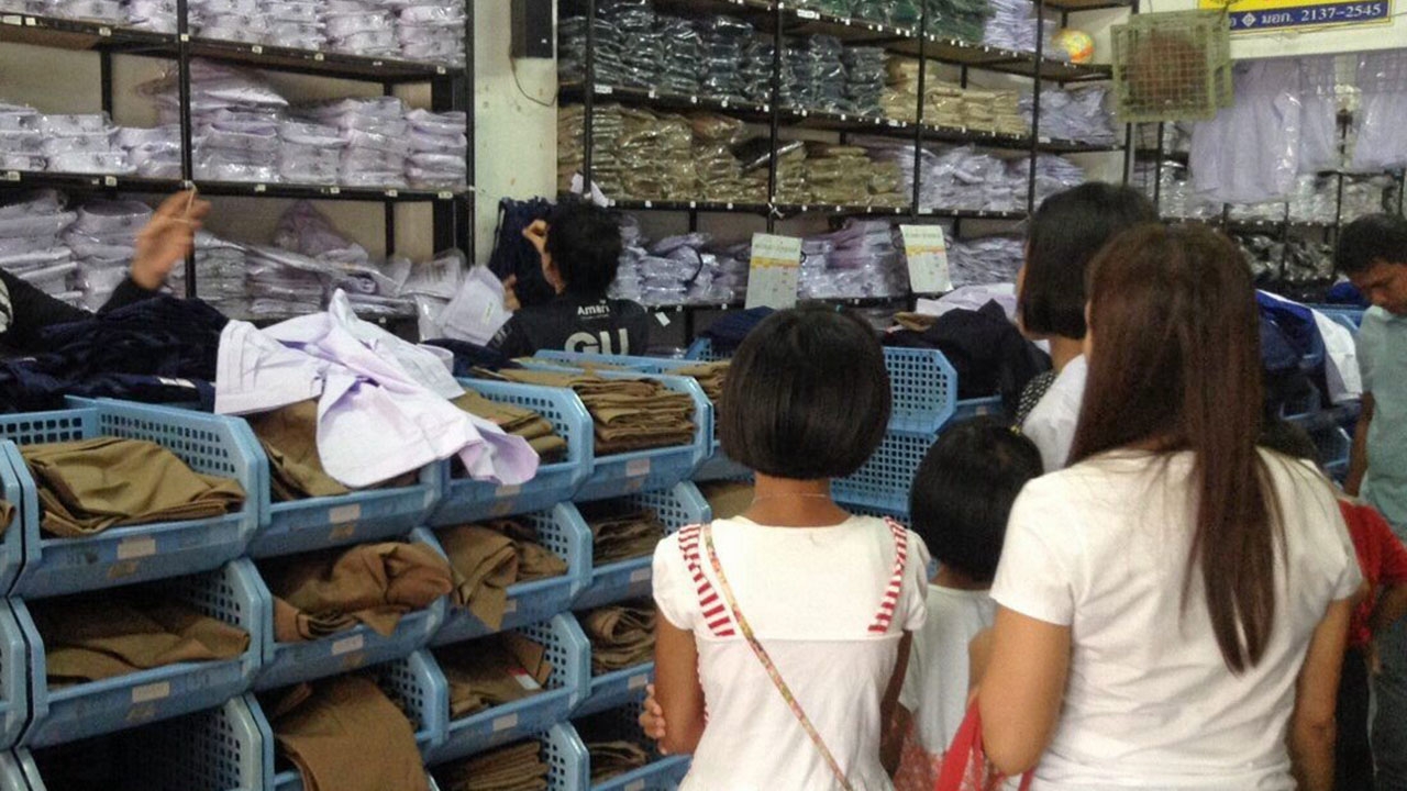 ข่าวร้ายต้อนรับเปิดเทอม! ชุดนักเรียนขึ้นราคาอ้างสารพัดต้นทุนพุ่ง