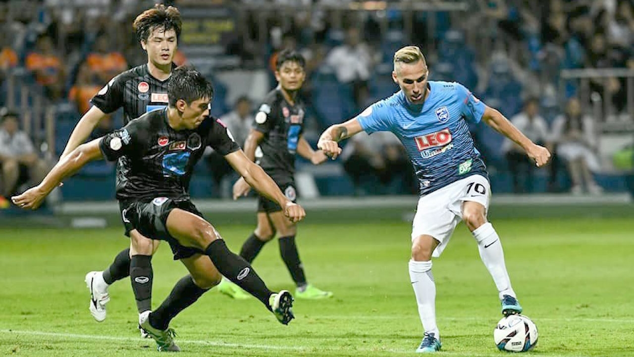 ระวังกระต่ายดุ! บีจีคืนฟอร์มไล่ทุบท่าเรือ 2-0
