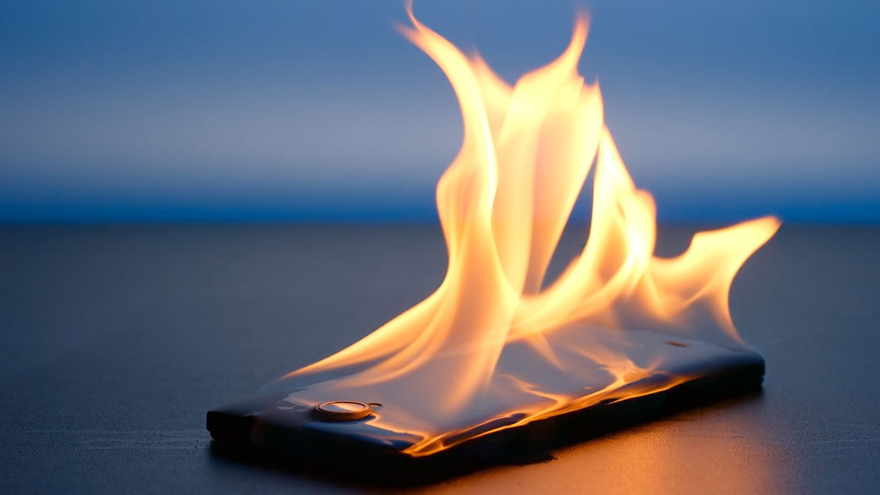 6 วิธีหลีกเลี่ยง 'มือถือร้อน' อันตรายที่คุณป้องกันได้