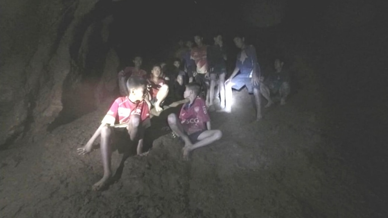 ผลการตรวจสุขภาพทีมหมูป่า 13 ชีวิตติดถ้ำหลวง มีสุขภาพดีในระดับปกติ