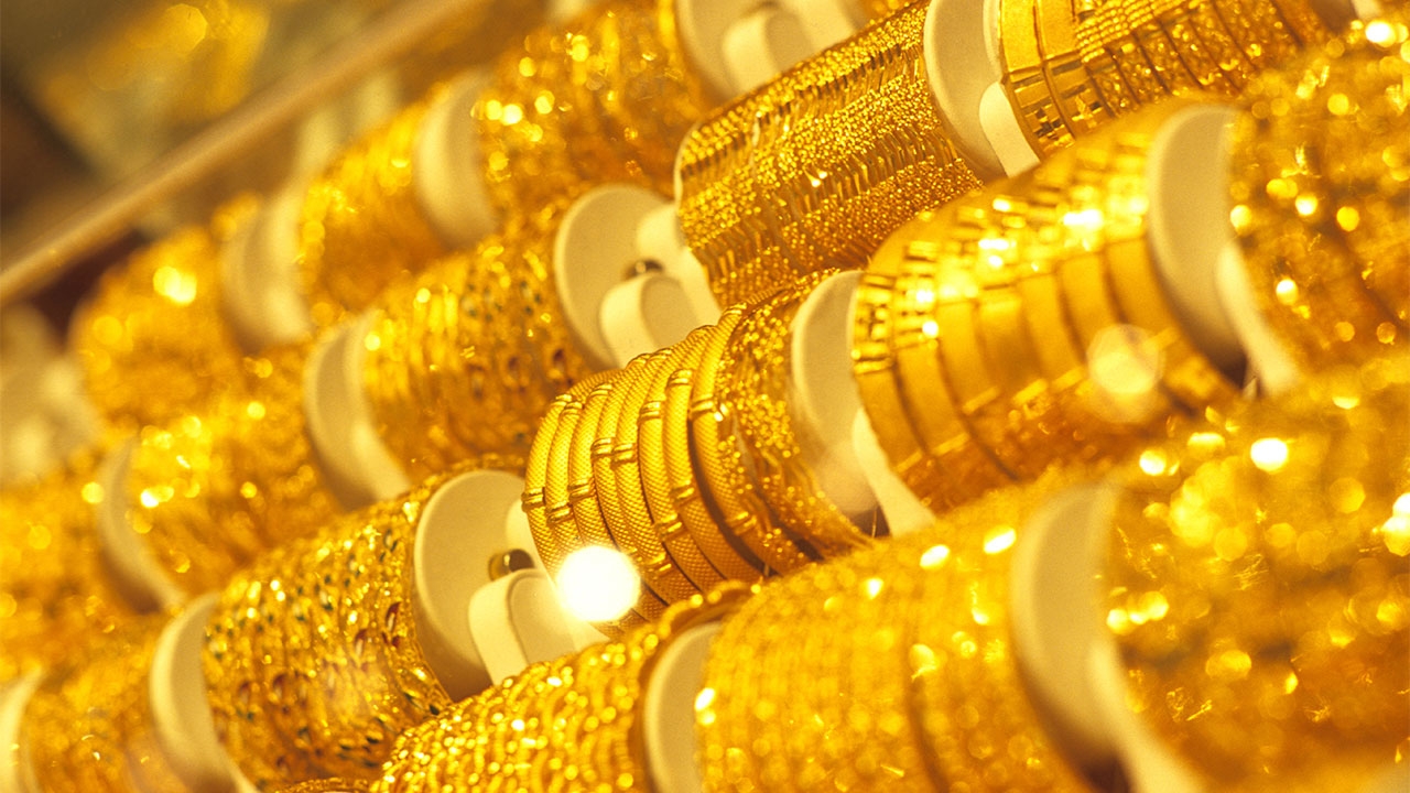 นักช็อปร้องว้าว!! ทองร่วงอีก 250 รูปพรรณขายแค่บาทละ 19,050