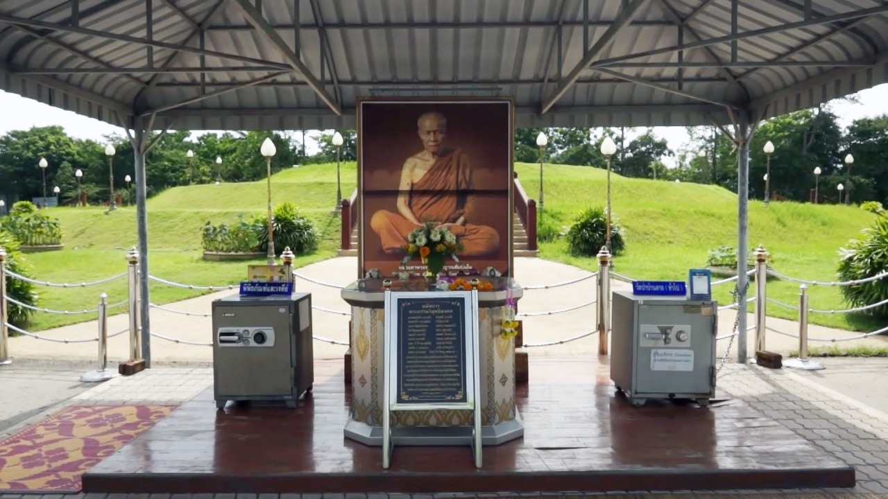 วัดป่าบ้านตาด อุดรธานี โชว์เป็นต้นแบบบริหาร พระไม่ต้องจับเงิน