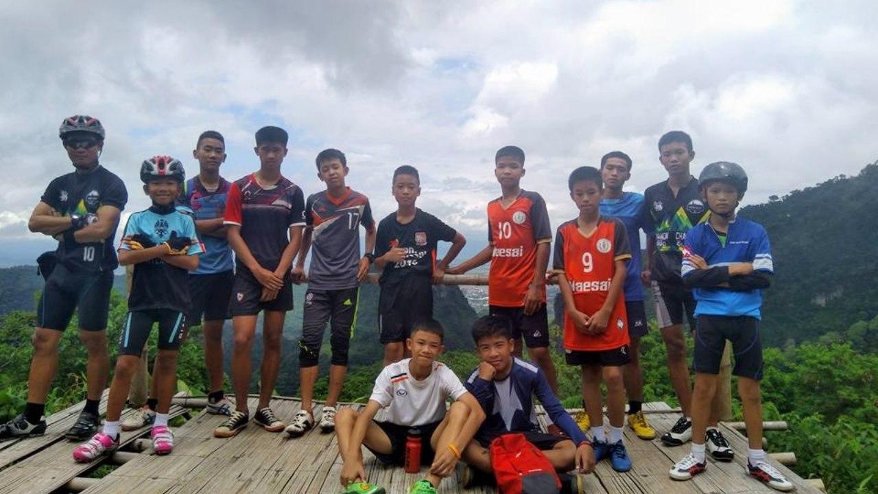 โรงเรียน เตรียมสอนซ่อมเสริม 6 หมูป่าอะคาเดมี ยัน ไร้อภิสิทธิ์พิเศษ 