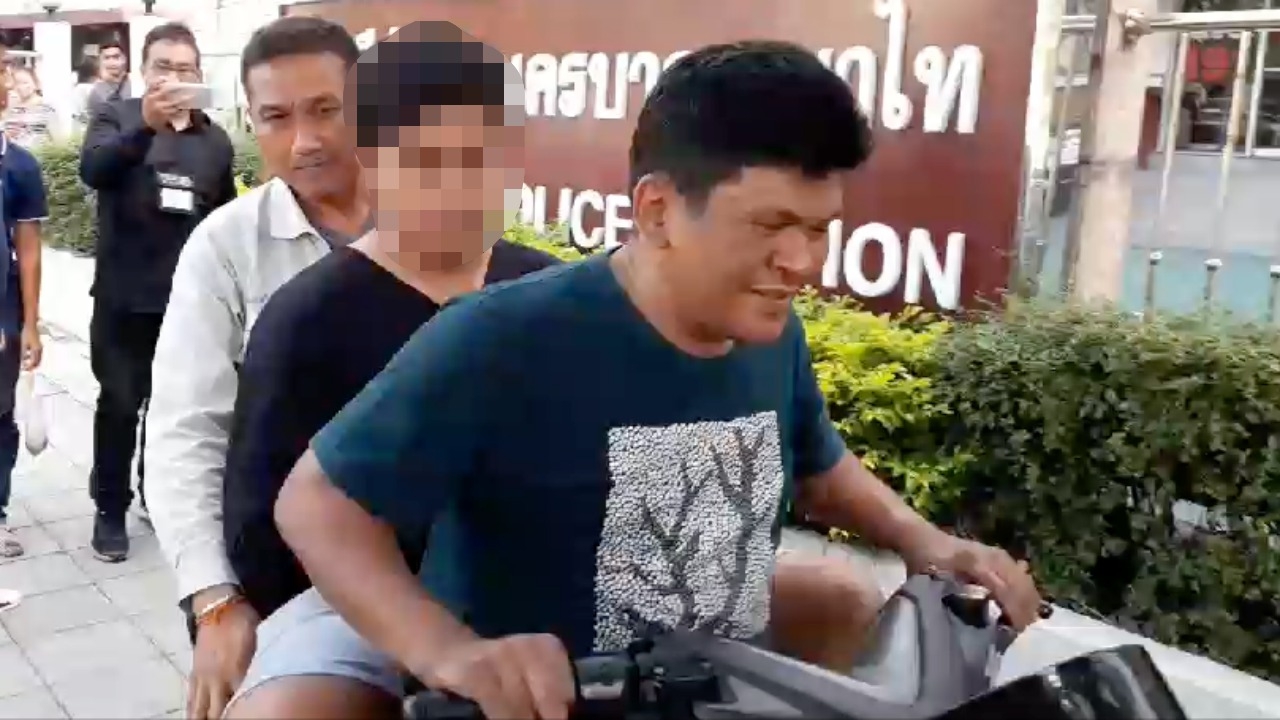 ตร.พญาไทได้ผู้ต้องหายิงกันที่ประตูน้ำอีก 2 คุมตัวจากชุมพรมาถึงแล้ว