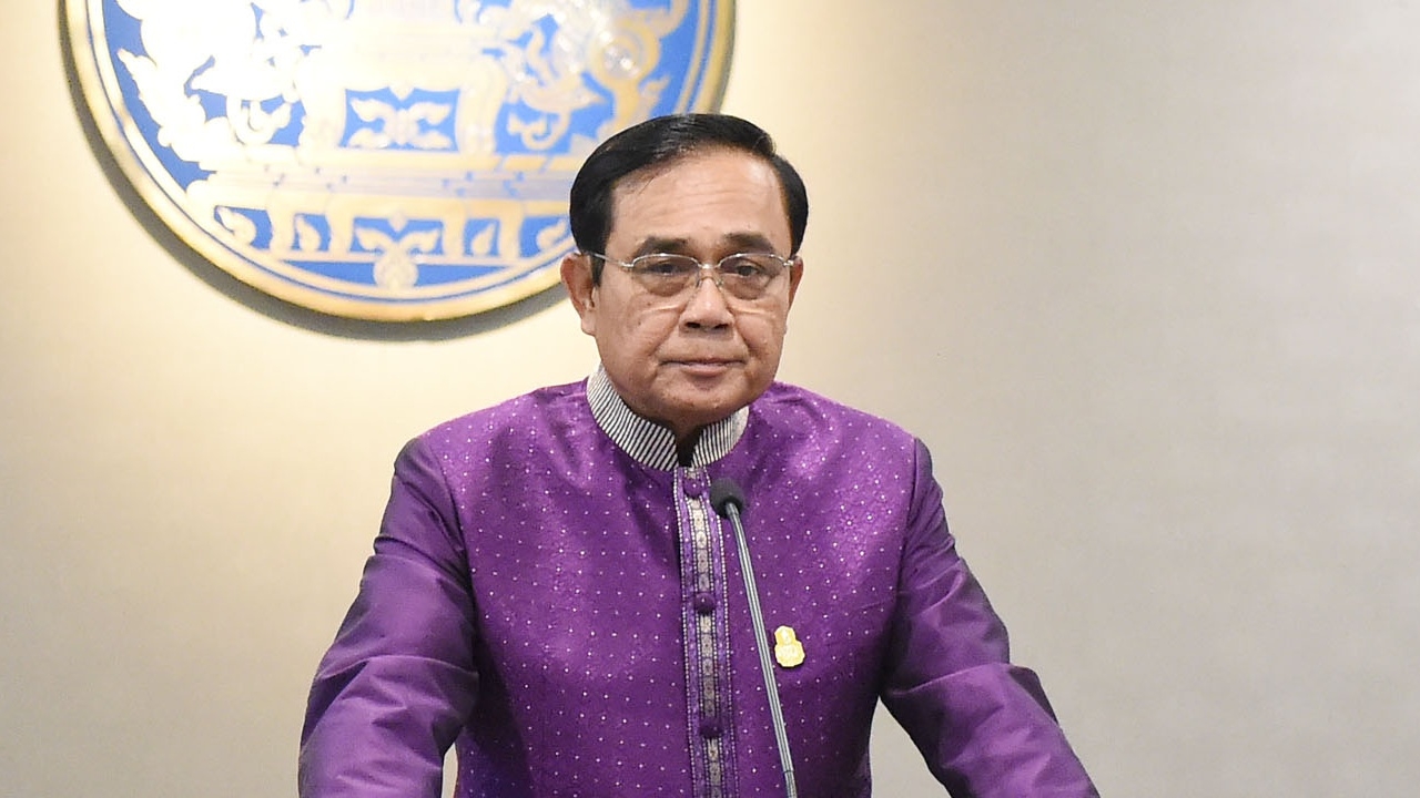 นายกฯ สั่ง'บัวแก้ว'เช็ก บ.แฟชั่นชั้นนำ โพสต์รูปรองเท้าคล้ายลายธงชาติไทย