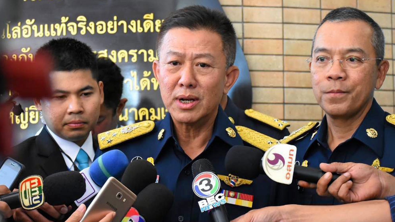 เด้งรับ ผบ.ทบ.