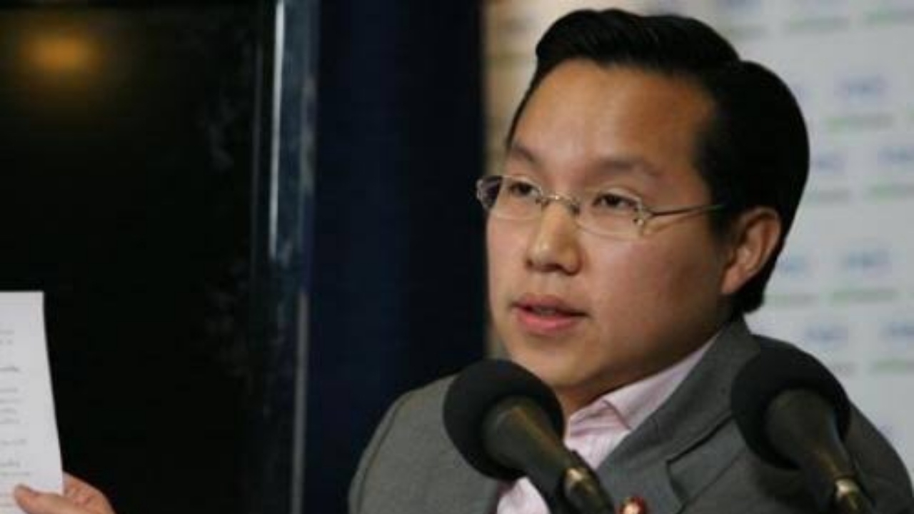 'อรรถวิชช์' ติงไทยนิยมฯผ่านบัตรคนจน เอื้อเจ้าสัวผลาญงบพัฒนา