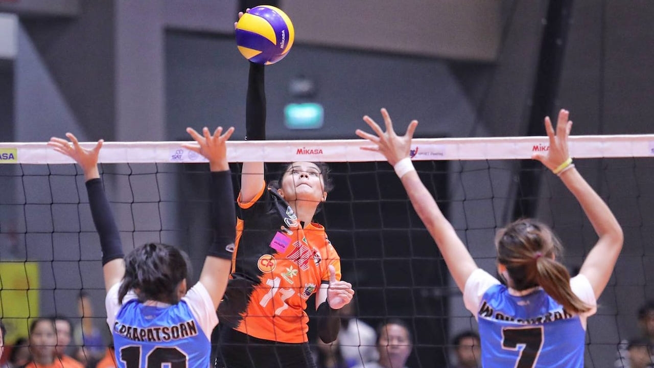 สาวโคราชฮอตต่อเนื่อง ไล่ทุบโอพาร์ท 3-0 เซต ลูกยางไทยแลนด์ลีก