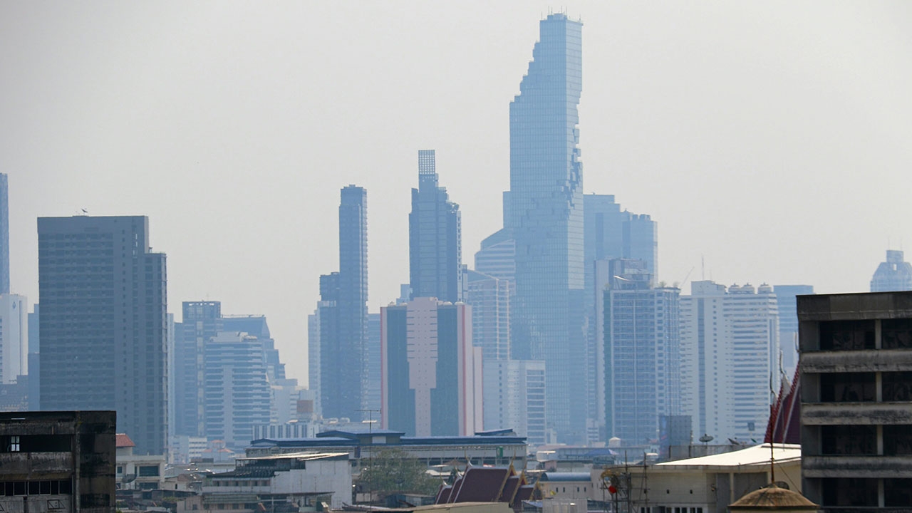 หวังให้ลมพัด! ลดฝุ่นละออง จิตอาสาร่วมฉีดน้ำ วันนี้-หลายพื้นที่