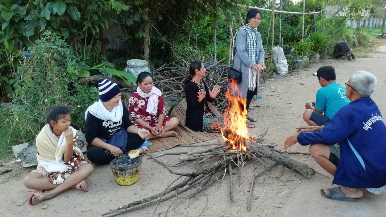 บึงกาฬหนาว ประมงพื้นบ้านหยุดหาปลา ที่เลยยอดภูเรือเหลือแค่ 9 องศาฯ