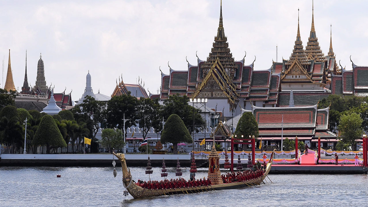 งดงามเหนือน้ำ การซ้อมใหญ่การเชิญเรือพระที่นั่งสุพรรณหงส์