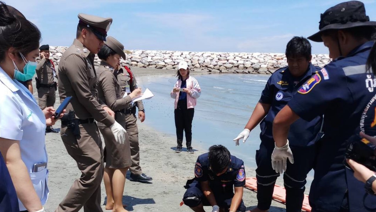 ฝรั่งสแกนดิเนเวีย จมทะเลดับที่หาดหัวหิน คาดอาจจะวูบหรือเป็นตะคริว