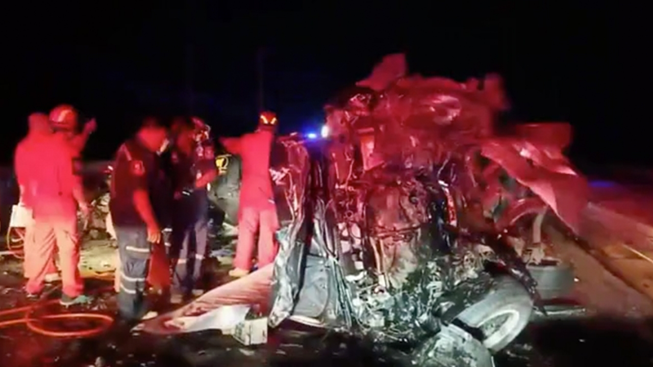 กระบะเจ้าของโฮมสเตย์ ประสานงาเก๋งจ่าทหารเรือ ดับคาที่ 3 ศพที่สัตหีบ